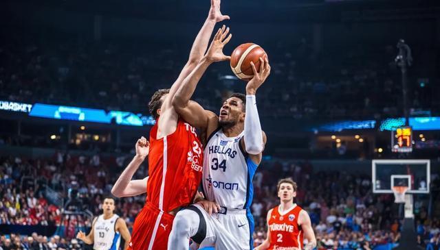 希腊进决赛, 申京本场比, 任盈 希腊进决赛, 申京本场比, 任盈