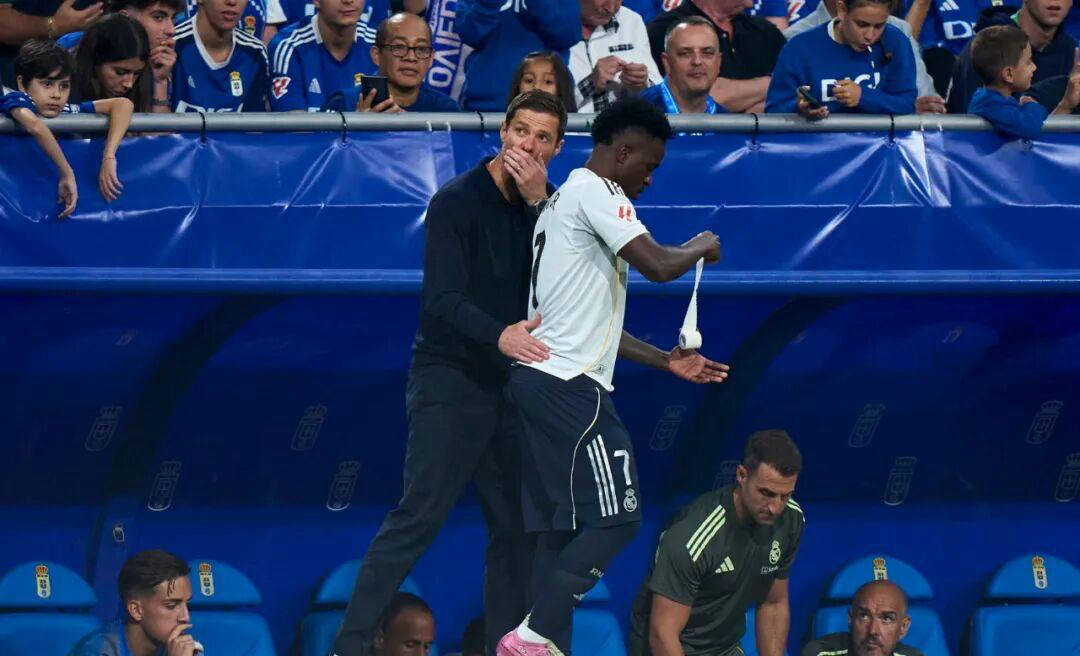 曼城队长席, 尔瓦在球队