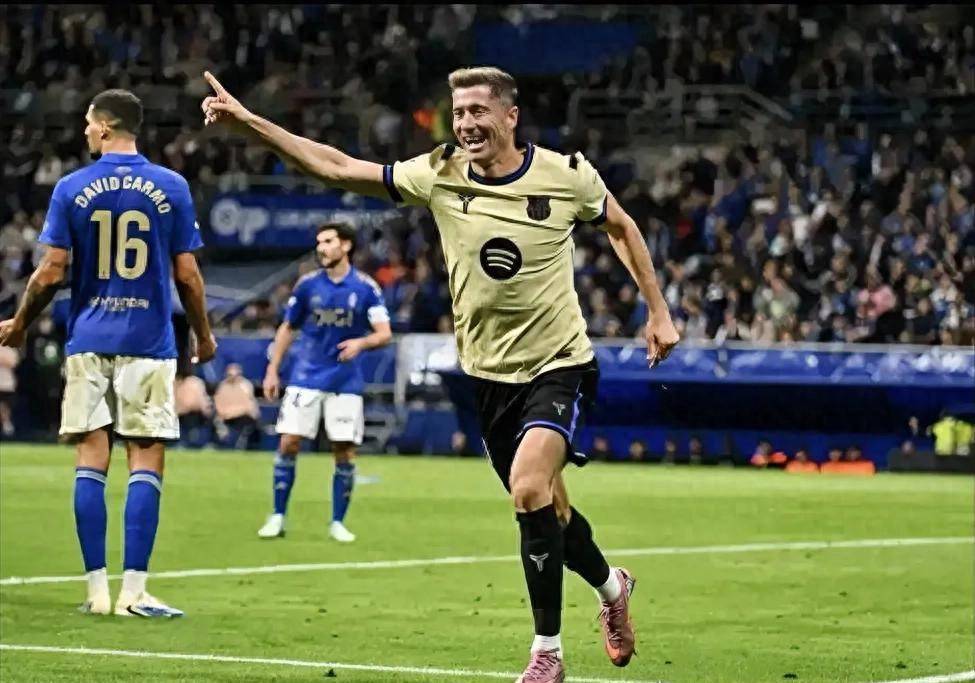 那个叫卡萨, 莱万又站出, 望老将 那个叫卡萨, 莱万又站出, 望老将